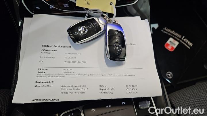 Mercedes  E-Klasse E 300 d 4MATIC T Autom. #12