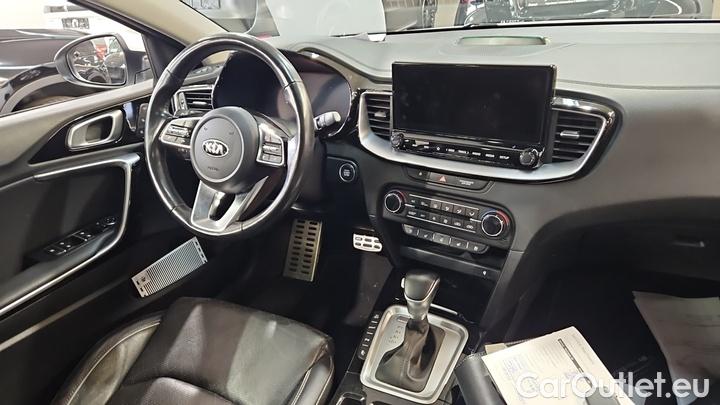 KIA  Cee'd 1.6 GDI Plug-In Hybrid Platinum Ed. SW #6