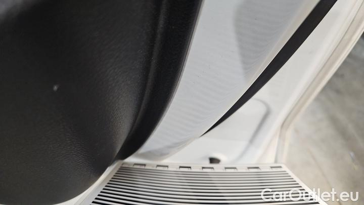 KIA  Cee'd 1.6 GDI Plug-In Hybrid Platinum Ed. SW #38