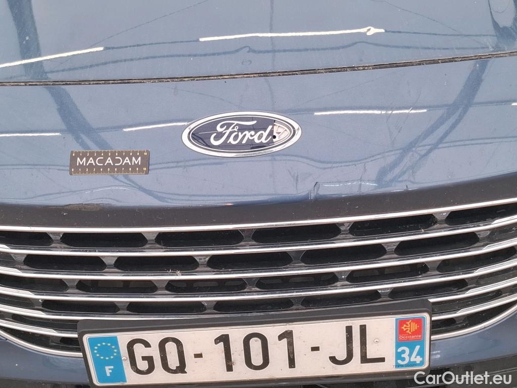 Ford  Kuga FORD  / 2019 / 5P / SUV 2.5 190 hybrid Flexifuel Pshift Titanium #17