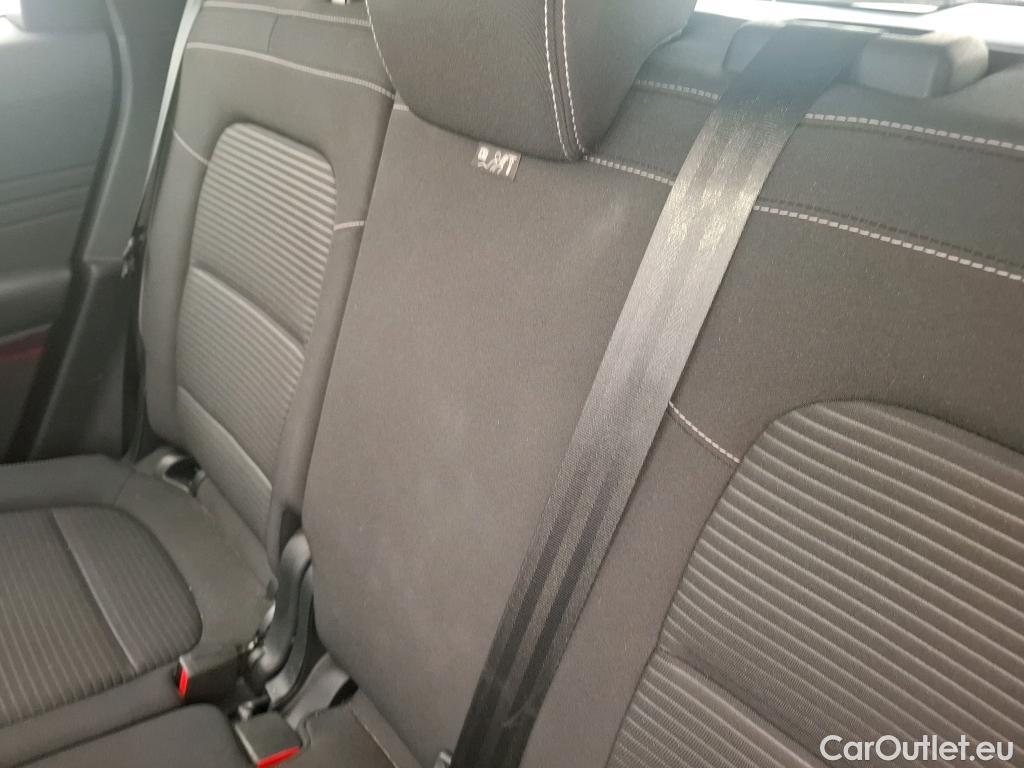 Ford  Kuga FORD  / 2019 / 5P / SUV 2.5 190 hybrid Flexifuel Pshift Titanium #34