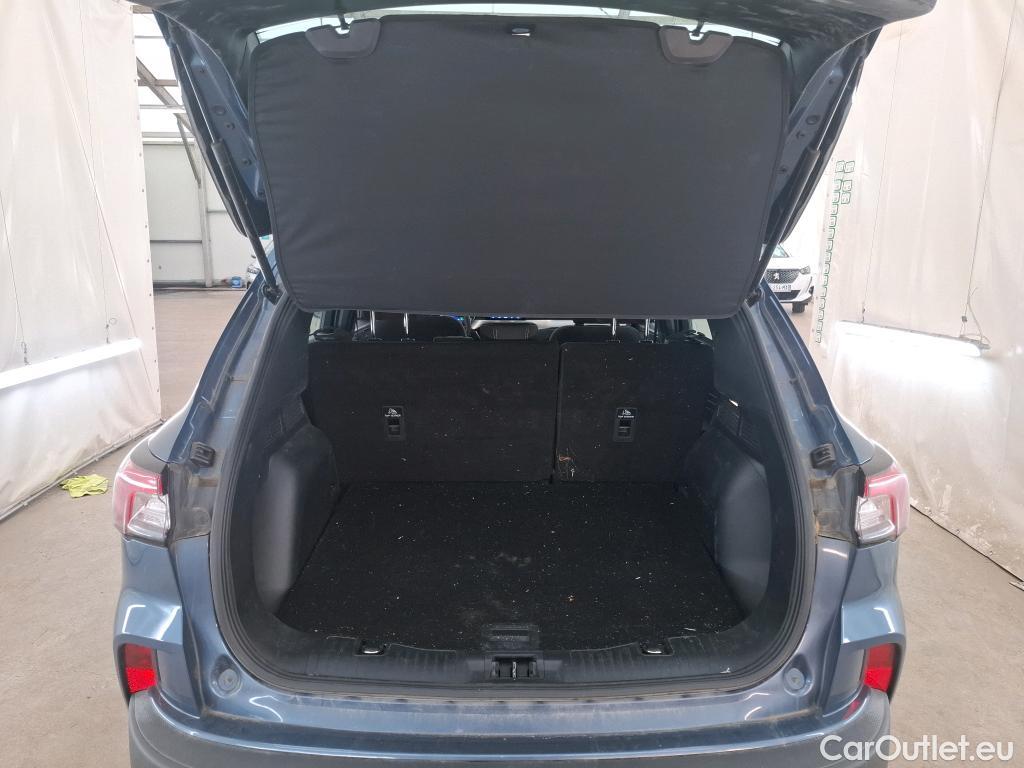 Ford  Kuga FORD  / 2019 / 5P / SUV 2.5 190 hybrid Flexifuel Pshift Titanium #10