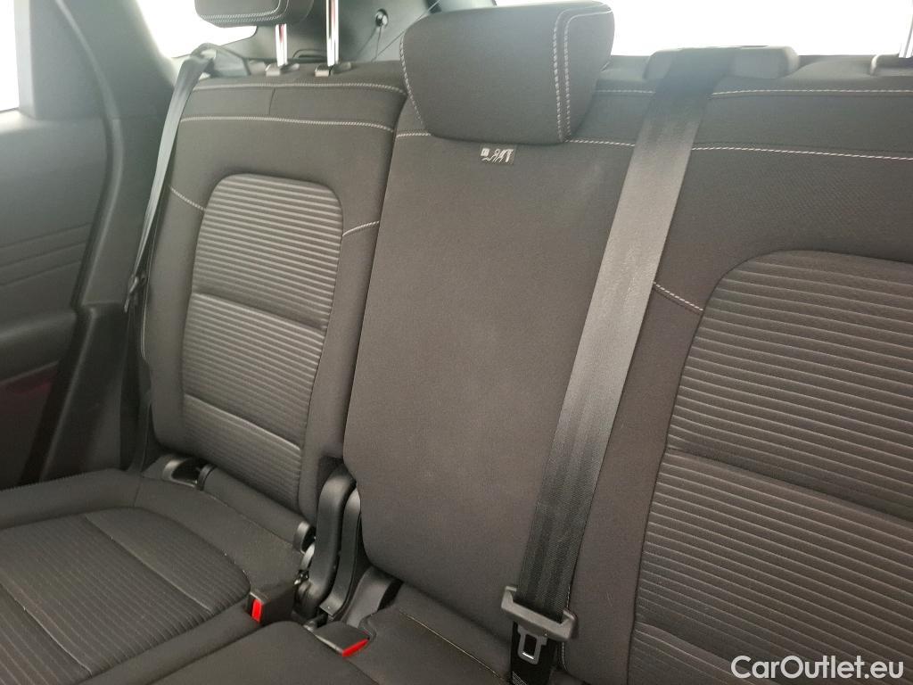 Ford  Kuga FORD  / 2019 / 5P / SUV 2.5 190 hybrid Flexifuel Pshift Titanium #35