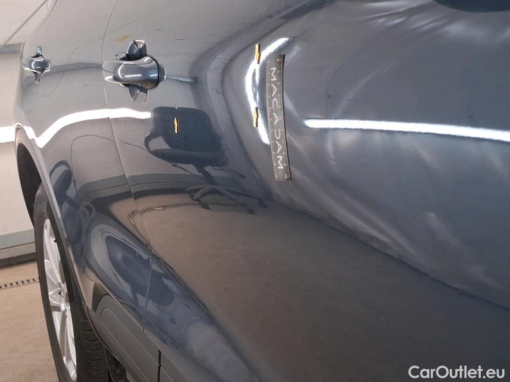 Ford  Kuga FORD  / 2019 / 5P / SUV 2.5 190 hybrid Flexifuel Pshift Titanium #27