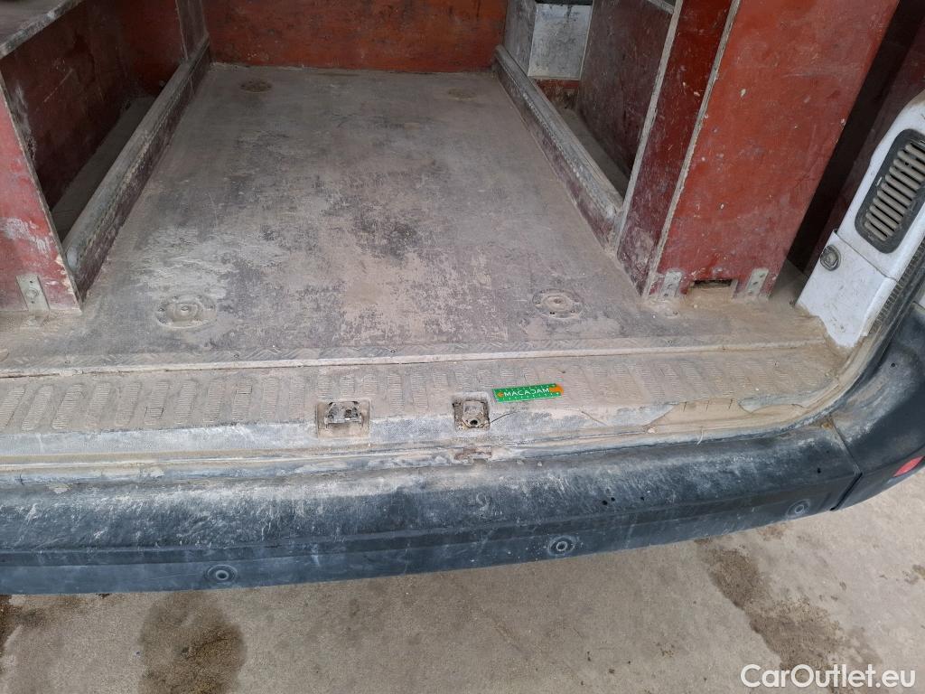 Renault  Master  III Fourgon L2H2 3 5 Grand Confort dCi 130CV BVM6 E6 #27