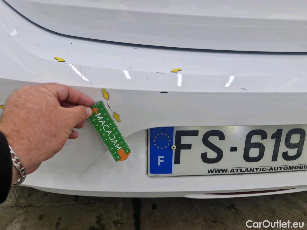 Opel  Corsa  F e Edition Business 50kWh BVA #5
