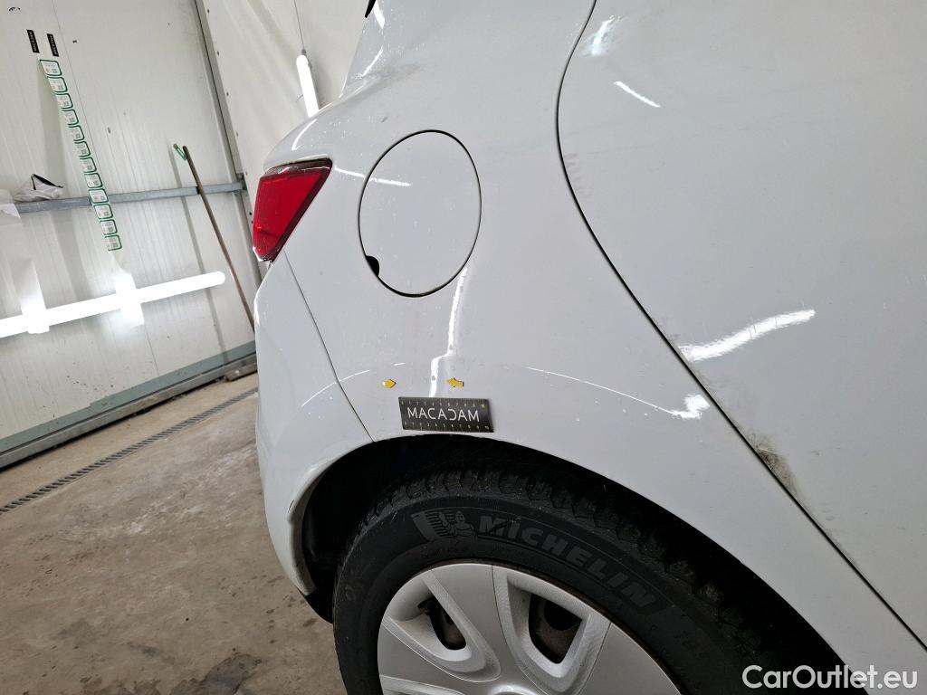 Renault  Clio  IV Air 1.5 dCi 75CV BVM5 E6 #1