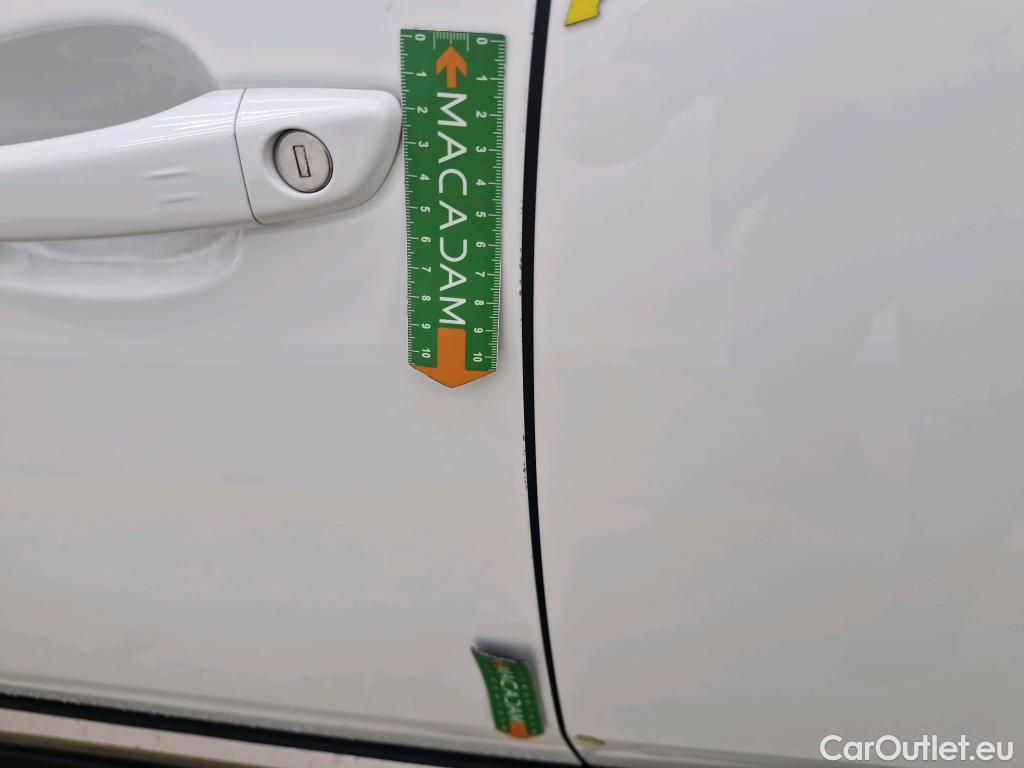 Peugeot  3008  Allure Business 1.2 PureTech 130CV BVM6 E6d #3