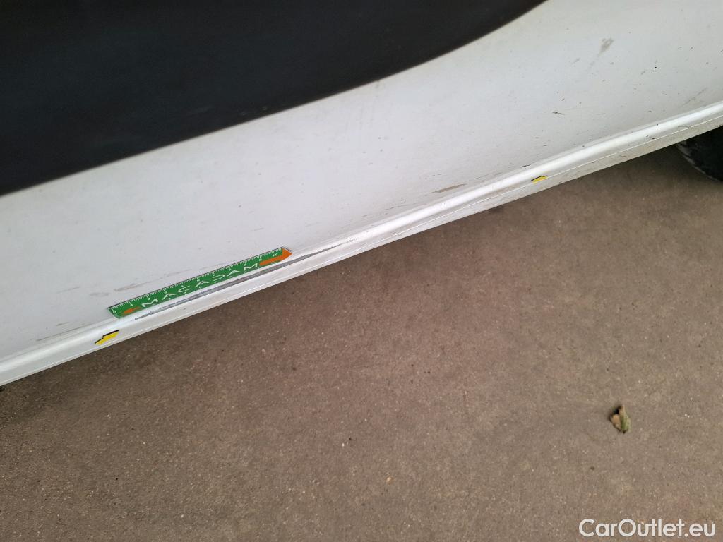 Renault  Master  III Fourgon L2H2 3 5 Grand Confort dCi 130CV BVM6 E6 #8