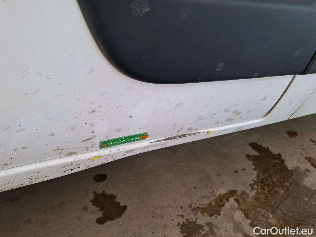 Renault  Master  III Fourgon L2H2 3 5 Grand Confort dCi 130CV BVM6 E6 #15