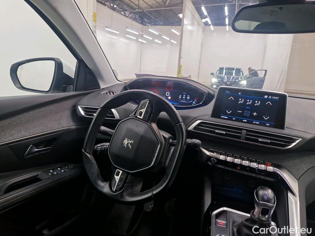Peugeot  3008  Allure Business 1.2 PureTech 130CV BVM6 E6d #5
