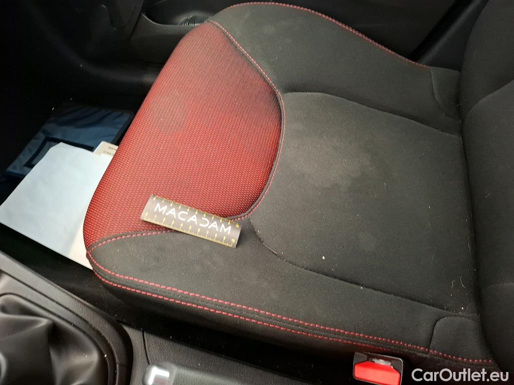 Renault  Clio  IV Air 1.5 dCi 75CV BVM5 E6 #13