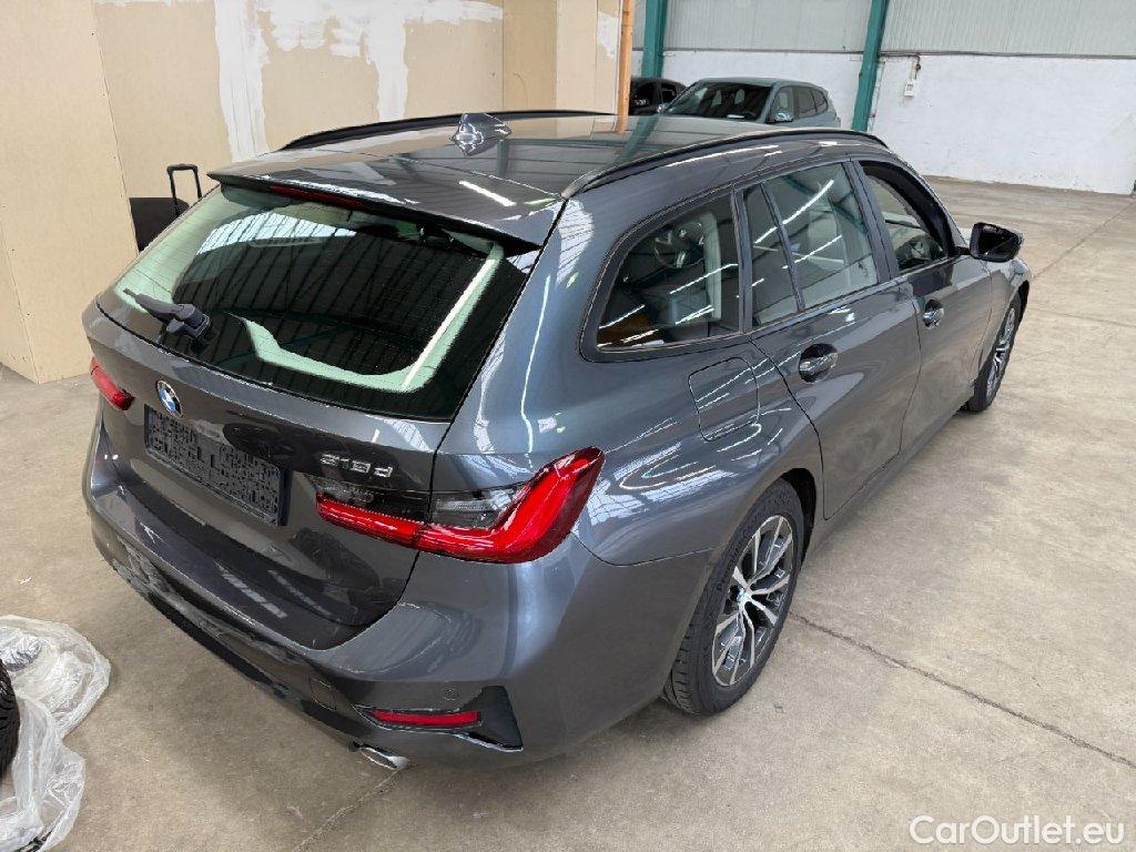 Bmw  Serie 3 Baureihe 3 Touring 318 d 2.0 110KW AT8 E6d #17