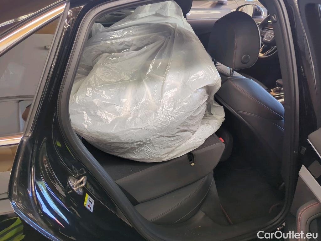 Audi  A4  Lim. 40 TDI S line 2.0 TDI 150KW AT7 E6d #9