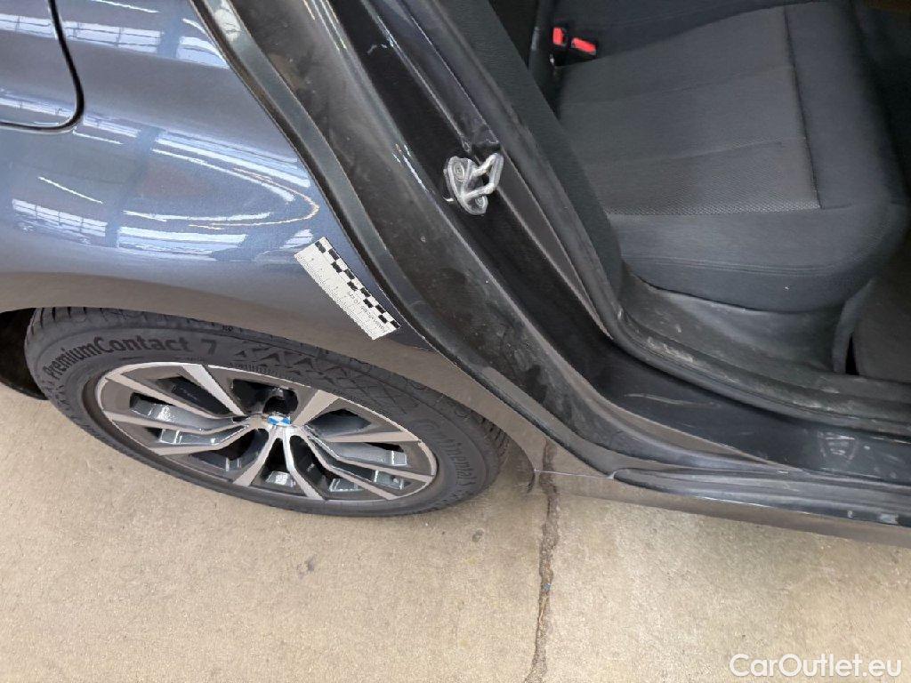 Bmw  Serie 3 Baureihe 3 Touring 318 d 2.0 110KW AT8 E6d #60