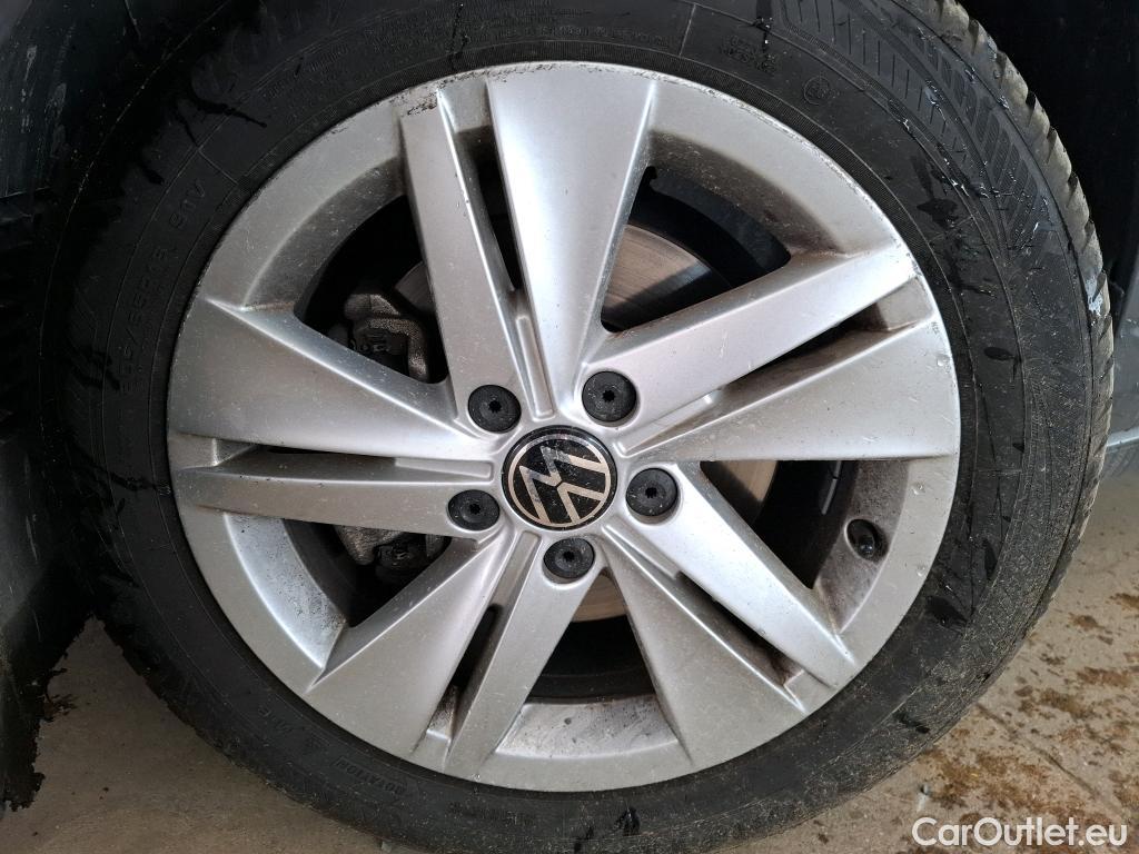 Volkswagen  Golf  VOLKSWAGEN / 2020 / 5P / Berline 2.0 TDI SCR 115 DSG7 Life Busi (Ex 656T) #7