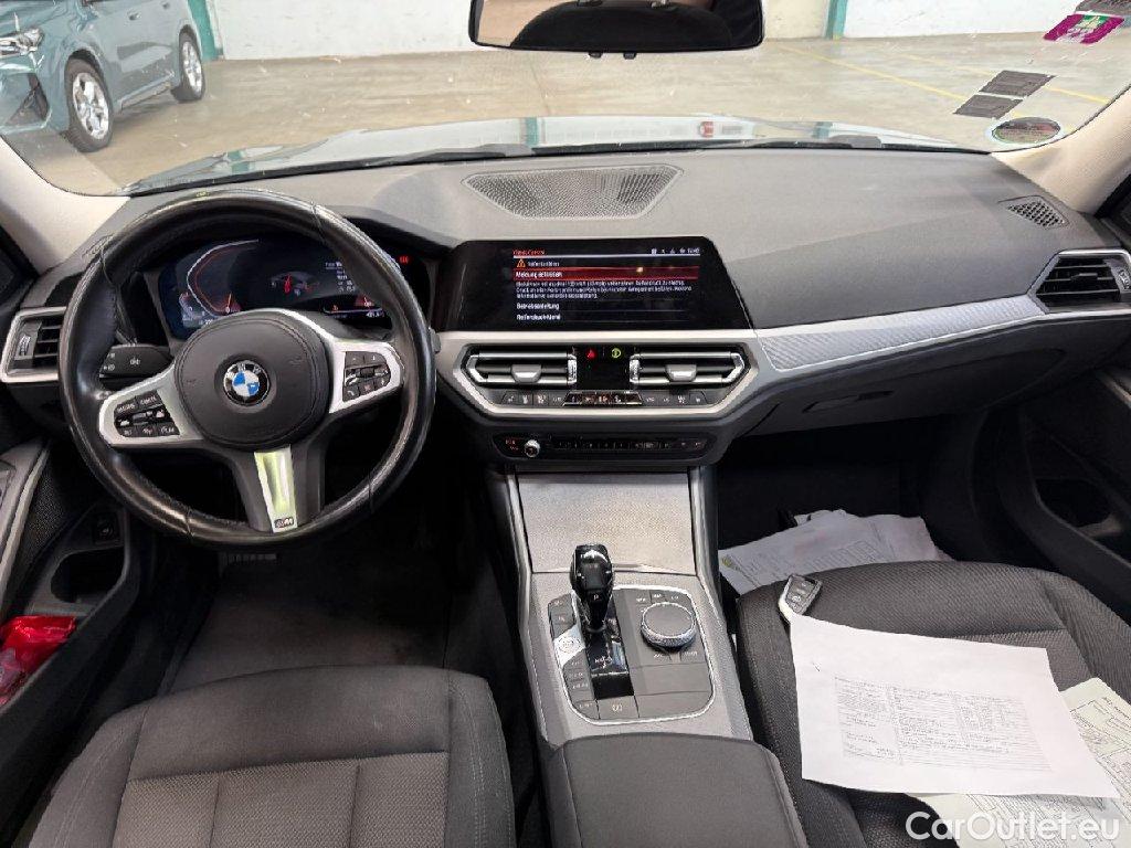 Bmw  Serie 3 Baureihe 3 Touring 318 d 2.0 110KW AT8 E6d #31