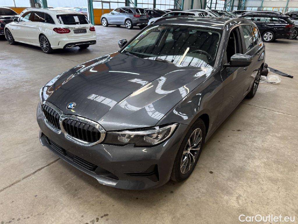 Bmw  Serie 3 Baureihe 3 Touring 318 d 2.0 110KW AT8 E6d #15