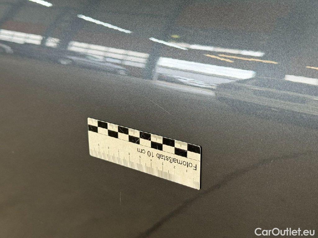 Bmw  Serie 3 Baureihe 3 Touring 318 d 2.0 110KW AT8 E6d #63