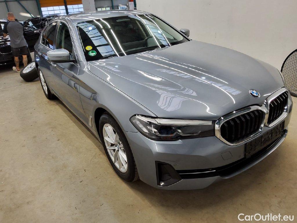 Bmw  Serie 5 Baureihe 5 Lim. 520 d 2.0 140KW AT8 E6d #8