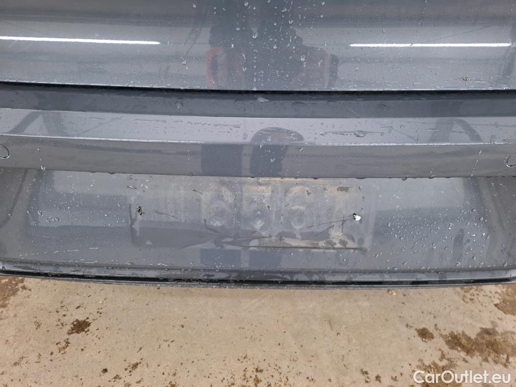 Volkswagen  Golf  VOLKSWAGEN / 2020 / 5P / Berline 2.0 TDI SCR 115 DSG7 Life Busi (Ex 656T) #24