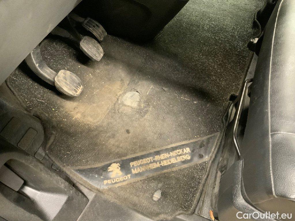 Peugeot  Expert  Kasten Premium L2 2.0 HDi 110KW MT6 E6dT #29