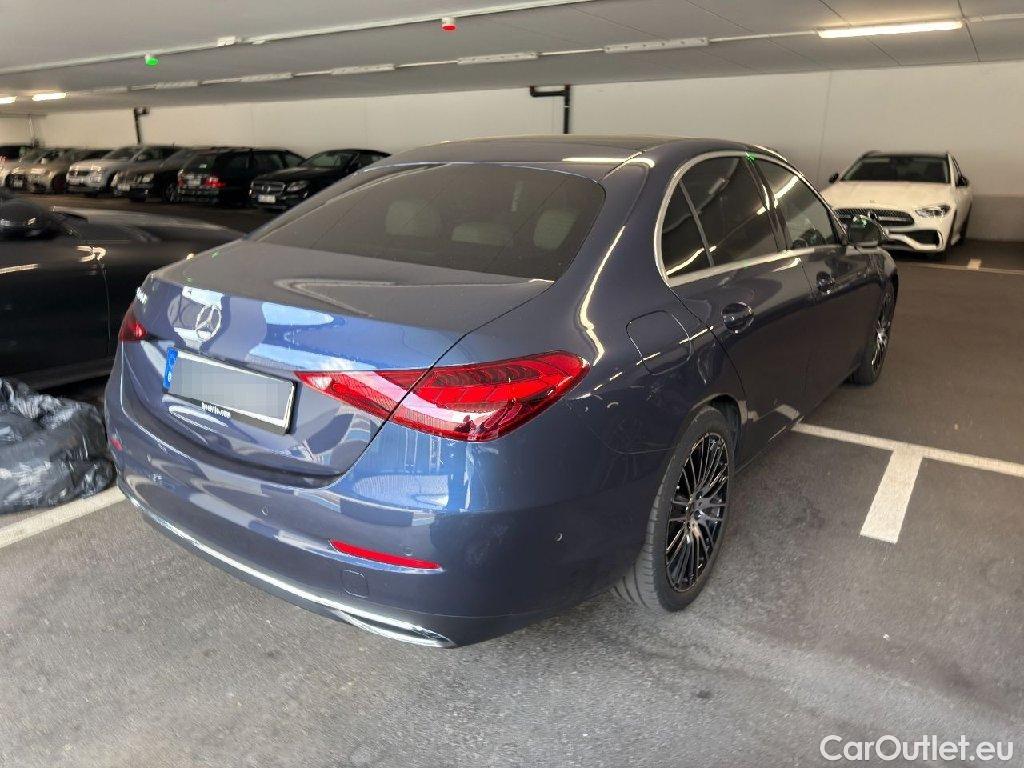 Mercedes  C-Klasse MERCEDES-BENZ  C 300 d 9G-TRONIC Avantgarde 4d 195kW #2