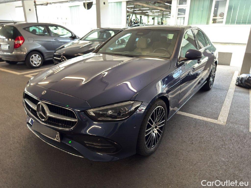 Mercedes  C-Klasse MERCEDES-BENZ  C 300 d 9G-TRONIC Avantgarde 4d 195kW #1