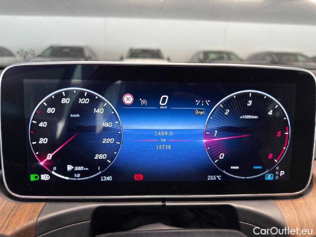 Mercedes  C-Klasse MERCEDES-BENZ  C 300 d 9G-TRONIC Avantgarde 4d 195kW #6