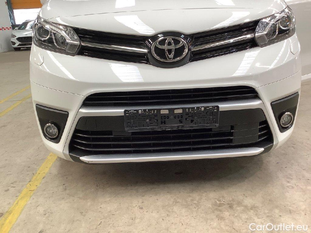 Toyota  Proace  Verso L1 Team D 2.0 130KW AT8 8 Sitzer E6d #21