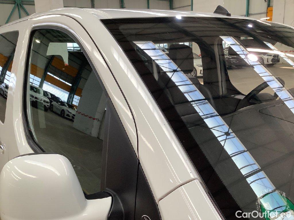 Toyota  Proace  Verso L1 Team D 2.0 130KW AT8 8 Sitzer E6d #52