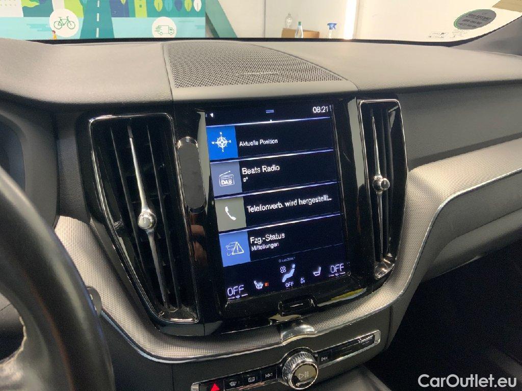 Volvo  XC60  R Design 2WD 2.0 B4 145KW AT8 E6d #12