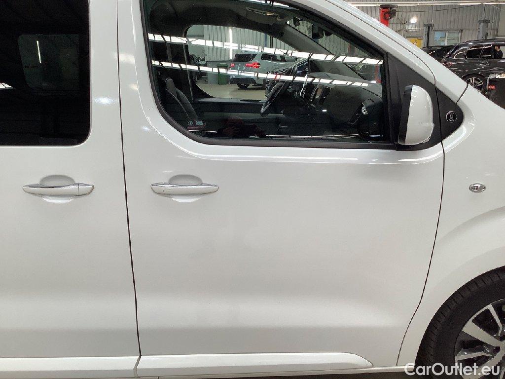 Toyota  Proace  Verso L1 Team D 2.0 130KW AT8 8 Sitzer E6d #54