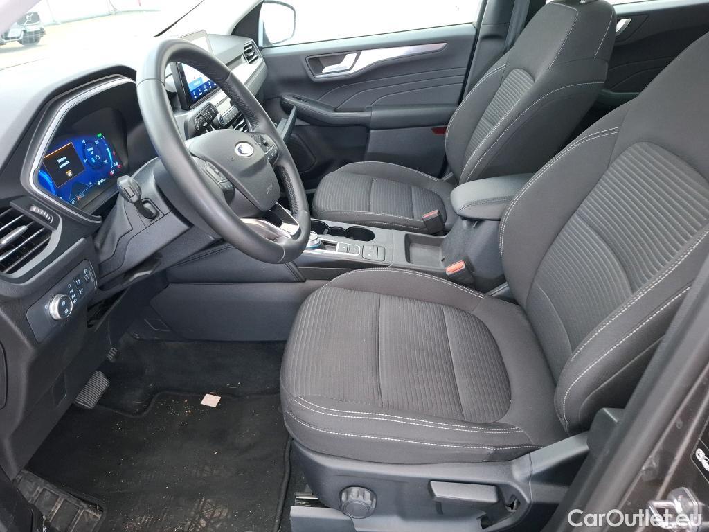 Ford  Kuga FORD  / 2019 / 5P / SUV 190 Hybrid I-AWD(FHEV) Powershi Titanium #8