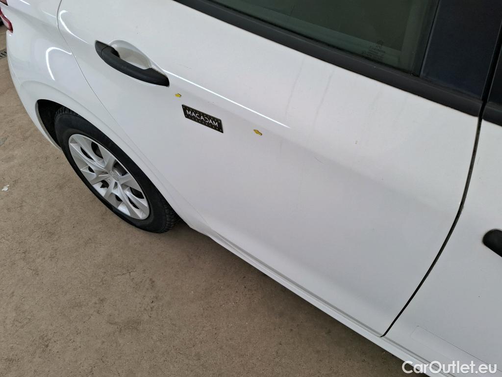 Peugeot  208  Affaire Premium 1.6 HDi 75CV BVM5 E6 #39