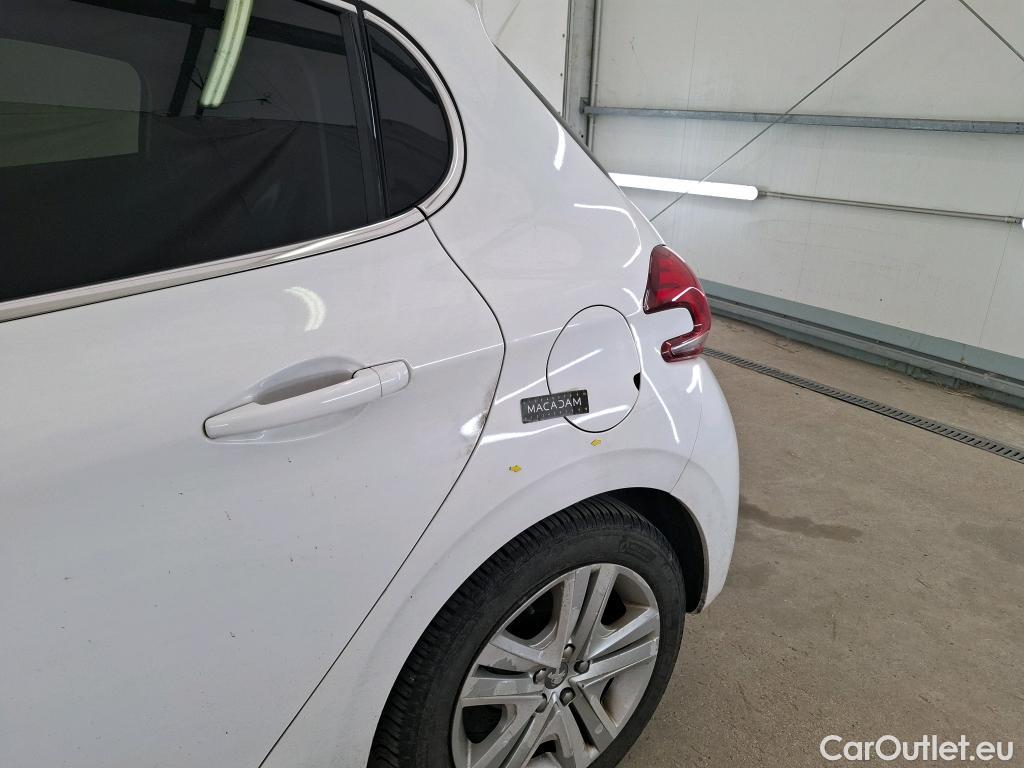 Peugeot  208 PEUGEOT  / 2015 / 5P / Berline &BLUEHDI 100 S&S ALLURE BUSINESS #1