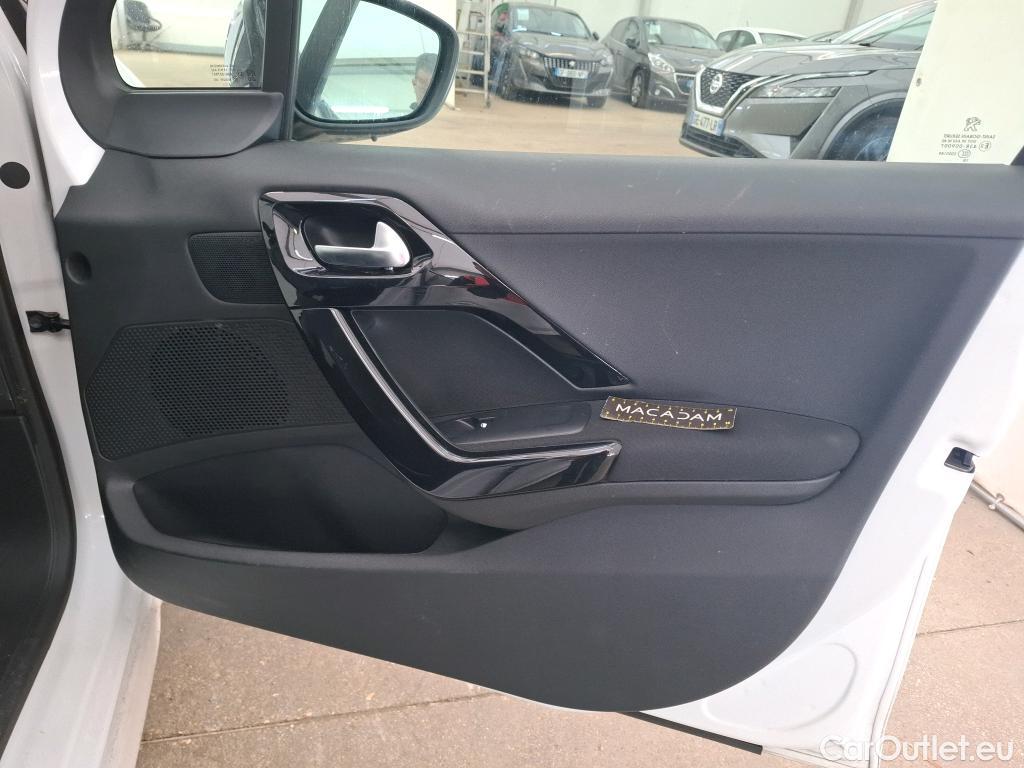 Peugeot  208 PEUGEOT  / 2015 / 5P / Berline &BLUEHDI 100 S&S ALLURE BUSINESS #15