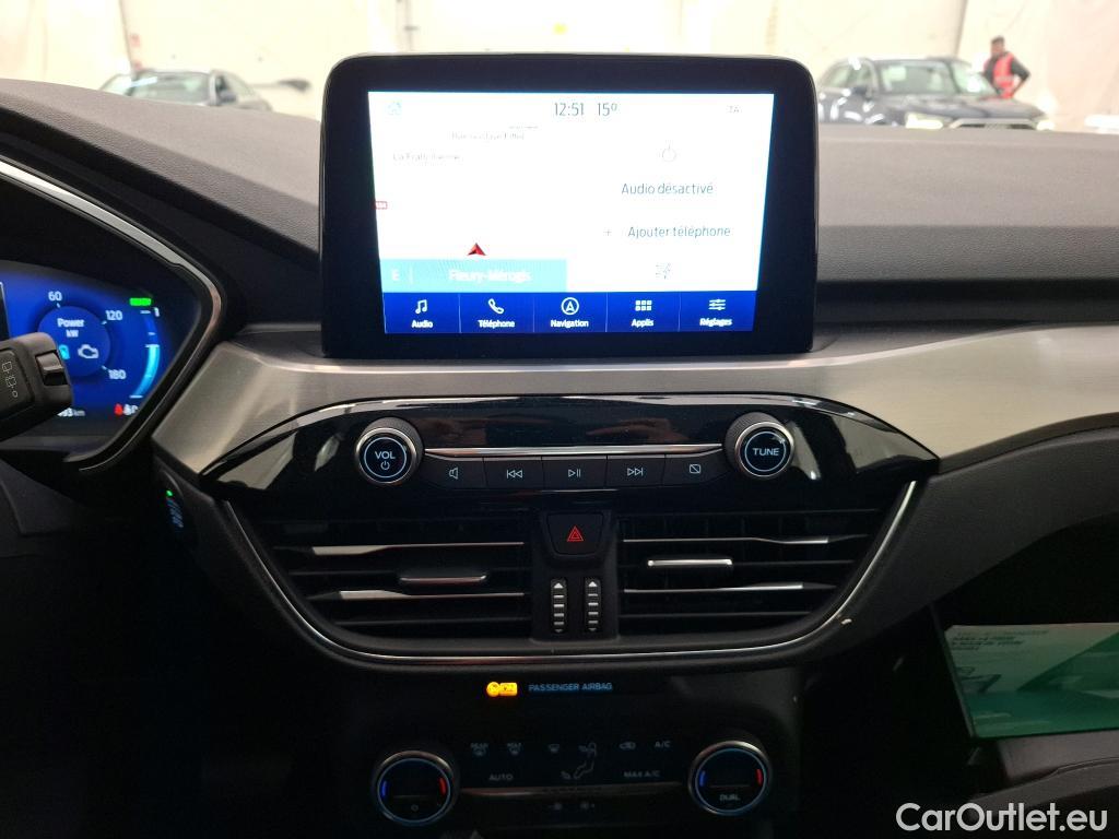 Ford  Kuga FORD  / 2019 / 5P / SUV 190 Hybrid I-AWD(FHEV) Powershi Titanium #7