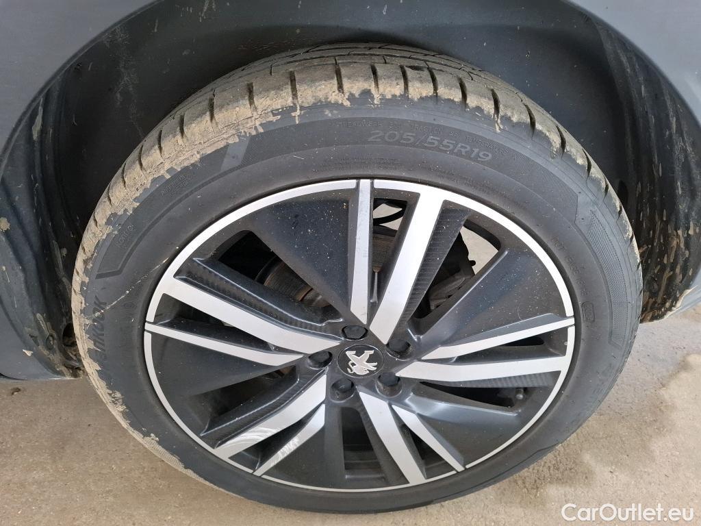 Peugeot  3008  GT 1.2 PureTech 130CV BVA8 E6d #7