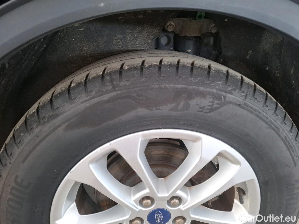 Ford  Kuga  Titanium Plug-In Hybrid 2.5 225CV BVA1 E6dT #73