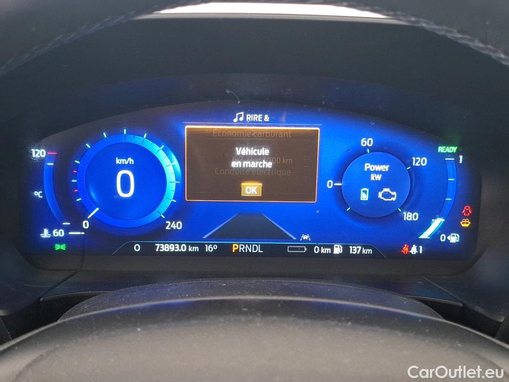 Ford  Kuga  Titanium Plug-In Hybrid 2.5 225CV BVA1 E6dT #6