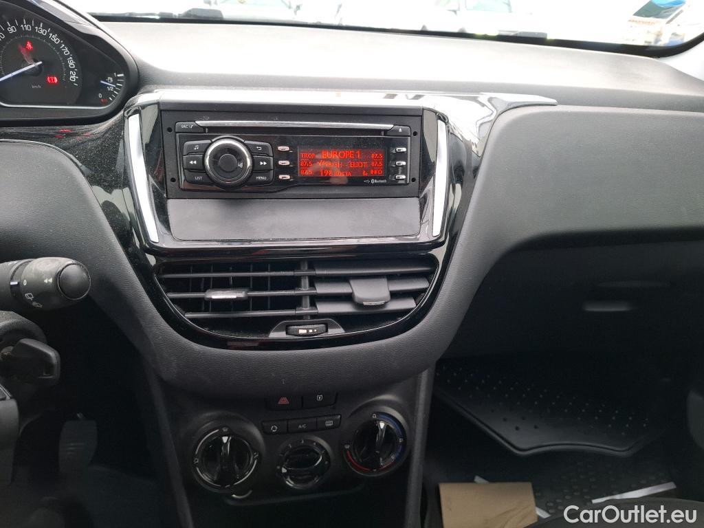 Peugeot  208  Affaire Premium 1.6 HDi 75CV BVM5 E6 #7
