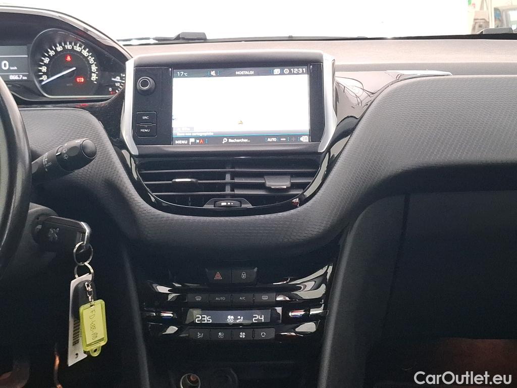 Peugeot  208 PEUGEOT  / 2015 / 5P / Berline &BLUEHDI 100 S&S ALLURE BUSINESS #10
