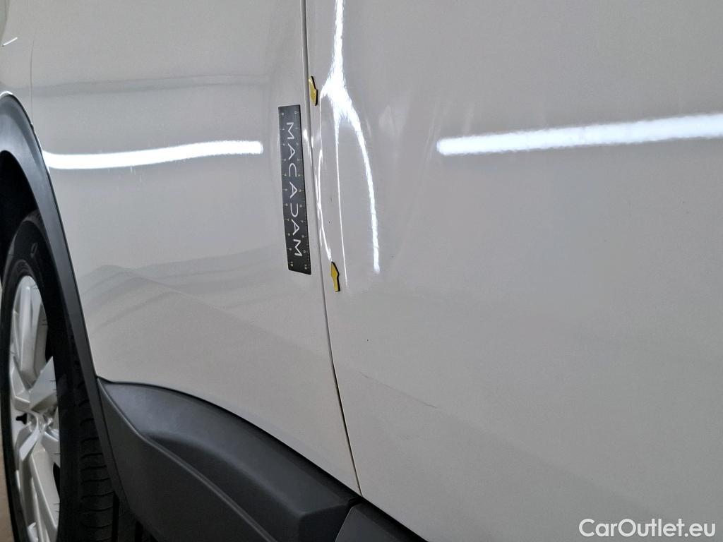 Peugeot  3008  Active Business 1.2 PureTech 130CV BVA8 E6d #8