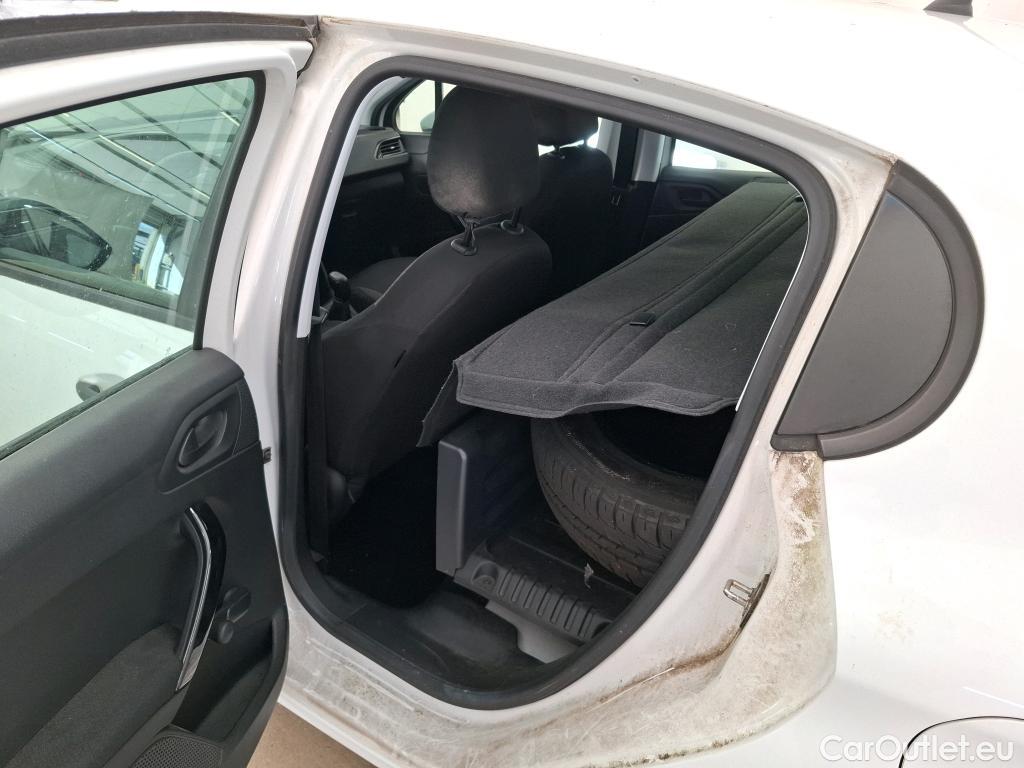 Peugeot  208  Affaire Premium 1.6 HDi 75CV BVM5 E6 #9