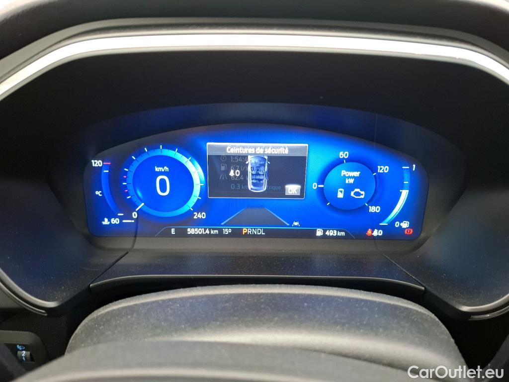 Ford  Kuga FORD  / 2019 / 5P / SUV 190 Hybrid I-AWD(FHEV) Powershi Titanium #6
