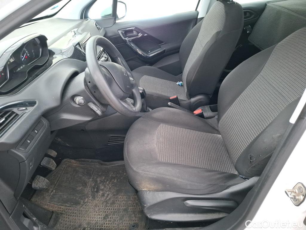 Peugeot  208  Affaire Premium 1.6 HDi 75CV BVM5 E6 #8