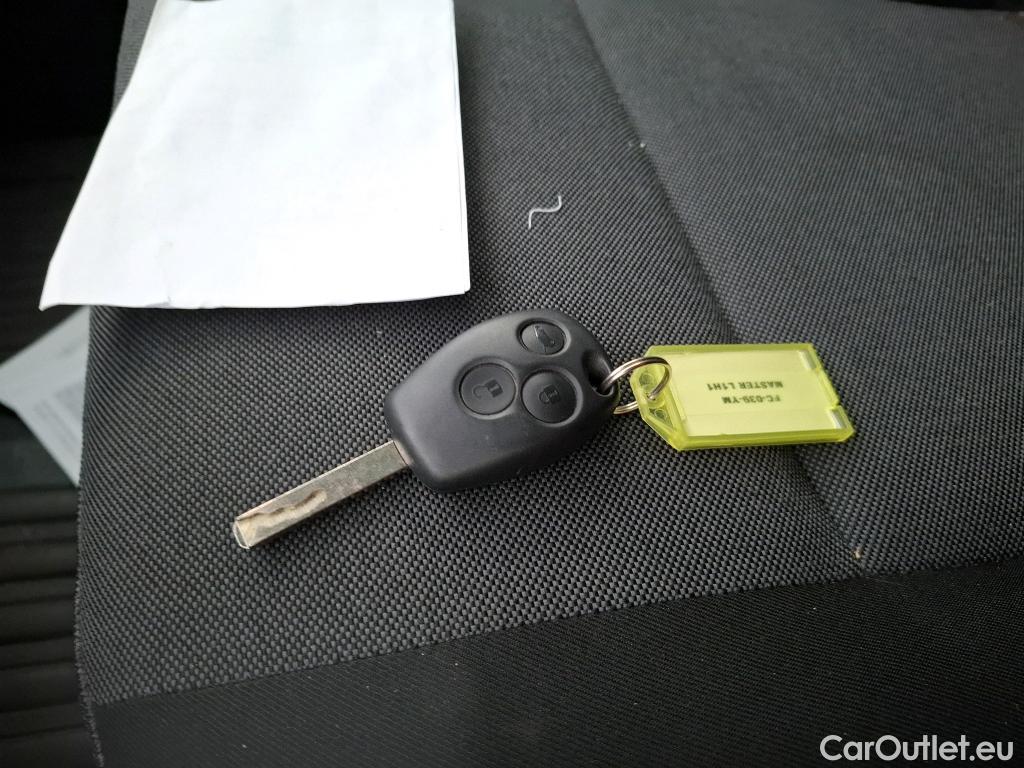 Renault  Master RENAULT  / 2014 / 4P / Fourgon tôlé &FG GCf Trac F3300 L1H1 dCi 110 Euro6 #12