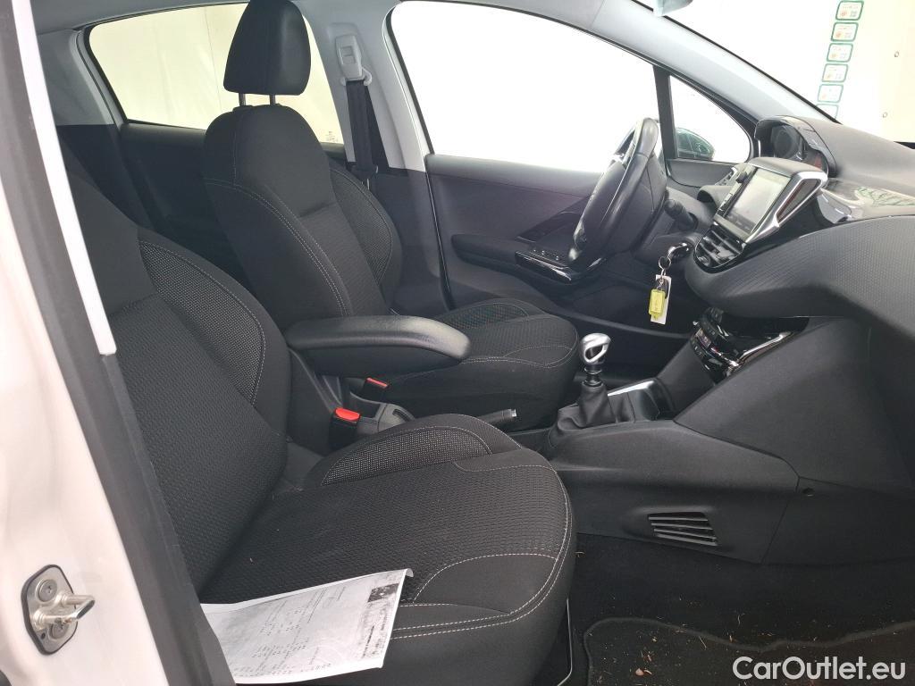 Peugeot  208 PEUGEOT  / 2015 / 5P / Berline &BLUEHDI 100 S&S ALLURE BUSINESS #6