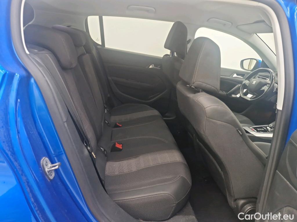 Peugeot  308  Allure 1.2 PureTech 130CV BVA8 E6d #9